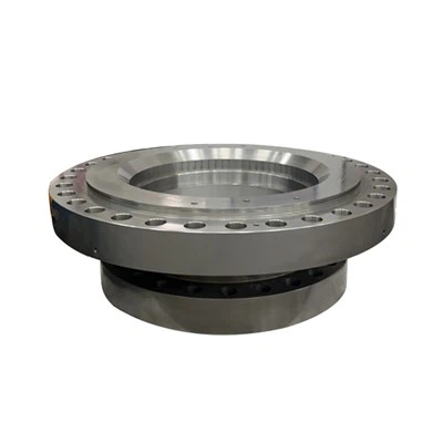 Qual è la conduttività elettrica di un coperchio della valvola con parti forg...